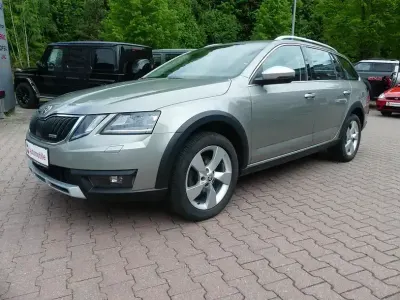 Gebraucht Skoda Octavia 150 PS (110 kW) 2018 Cappuccinobeige metallic (metallic) Kombi