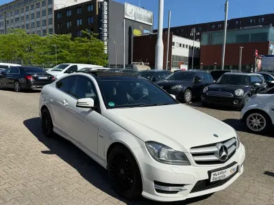 Gebraucht Mercedes C350 AMG line 306 PS (225 kW) 2012 Weiß Coupé