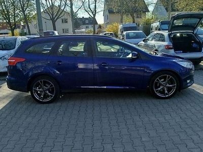 Usata Ford Focus 120 CV (88 kW) 2016 Blu Station wagon