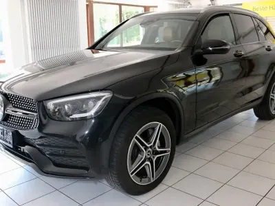 Gebraucht Mercedes GLC300e AMG 306 PS (225 kW) 2021 Schwarz SUV