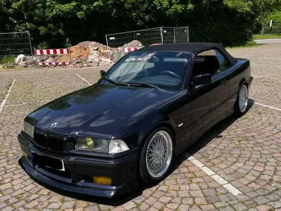 Gebraucht BMW 318 M Sport 116 PS (85 kW) 1999 Blau Cabrio