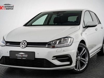 Second-hand VW Golf VII R-line 125 CP (91 kW) 2018 Alb Berlinǎ