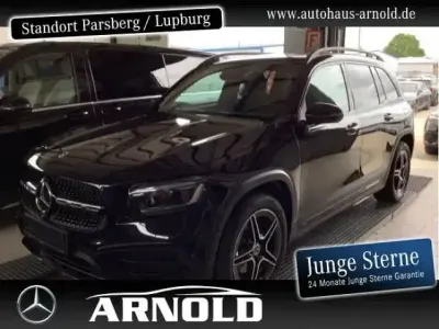 Gebraucht Mercedes GLB200 AMG line 163 PS (119 kW) 2024 Kosmosschwarz (metallic) SUV