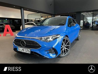 Gebraucht Mercedes CLA200 AMG 184 PS (135 kW) 2026 Metalliclack klarblau Coupé