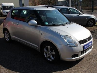 Silber Gebraucht 2007 Suzuki Swift Kleinwagen | 3.900 € (Fairer Preis)