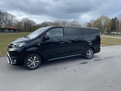 Gebraucht Toyota Proace Team 177 PS (130 kW) 2023 Schwarz Van / Kleinbus