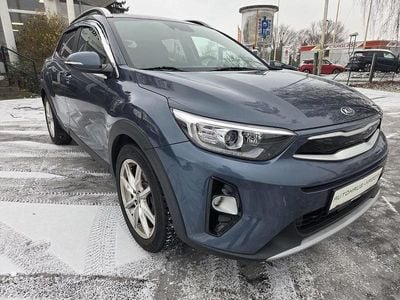 Blau Gebraucht 2018 Kia Stonic Spirit SUV | 13.300 € (Fairer Preis)