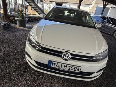 Second-hand VW Polo Comfortline 95 CP (69 kW) 2019 Alb Hatchback