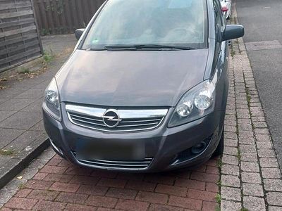 Gebraucht Opel Zafira 140 PS (102 kW) 2012 Grau Van / Kleinbus