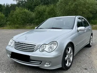 Gebraucht Mercedes C180 Elegance 143 PS (105 kW) 2005 Silber Limousine