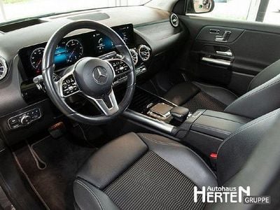 Mercedes GLA220