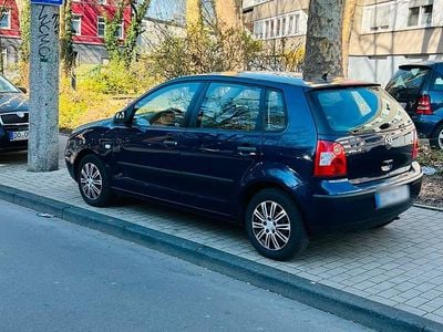 Gebraucht VW Polo 64 PS (47 kW) 2003 Blau Kleinwagen
