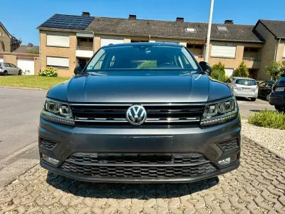 Gebraucht VW Tiguan Trendline 150 PS (110 kW) 2019 Grau SUV