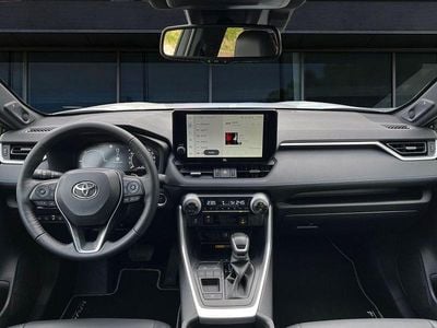 Gebraucht Toyota RAV4 Hybrid Style 218 PS (160 kW) 2025 Weiß SUV