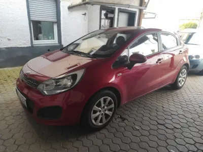 Gebraucht Kia Rio Edition 7 86 PS (63 kW) 2014 Limousine