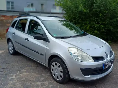 Gebraucht Renault Clio GrandTour Dynamique 101 PS (74 kW) 2008 Silber Kombi