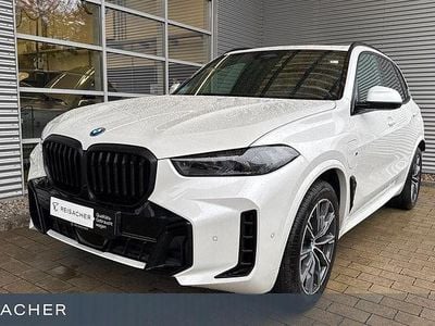 Mineralweiß metallic Gebraucht 2025 BMW X5 Comfort Edition SUV | 81.888 € (Superpreis)