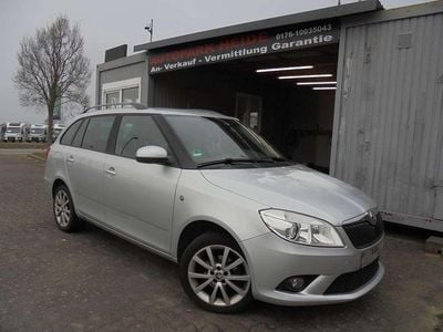 Gebraucht Skoda Fabia Ambition 86 PS (63 kW) 2015 Brilliantsilber metallic Kombi