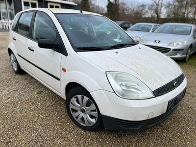 gebraucht Ford Fiesta 1.3 Benzin