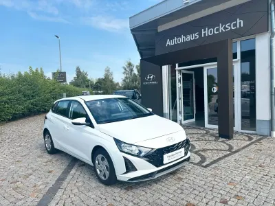 Gebraucht Hyundai i20 Select 101 PS (74 kW) 2025 Weiß Kleinwagen