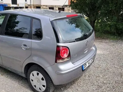Gebraucht VW Polo Comfortline 69 PS (50 kW) 2009 Grau Kleinwagen