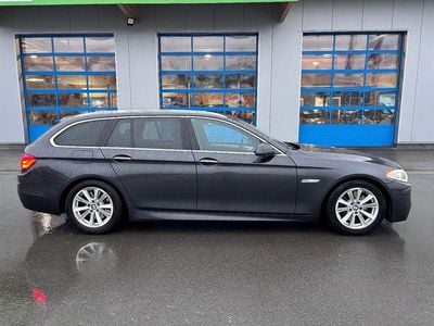 Grau Gebraucht 2012 BMW 530 M Sport Kombi | 9.950 € (Fairer Preis)