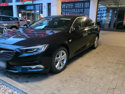 Gebraucht Opel Insignia Innovation 136 PS (100 kW) 2018 Blau Limousine