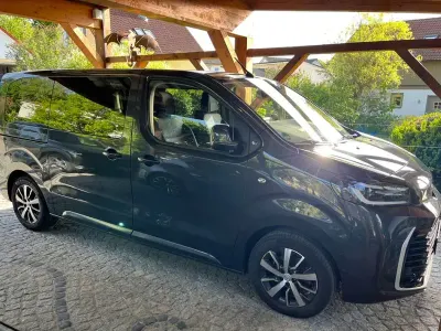 Gebraucht Toyota Proace 177 PS (130 kW) 2024 Grau Van / Kleinbus