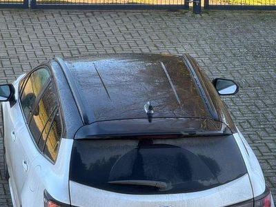 Weiß Gebraucht 2023 Toyota Corolla Kombi | 21.600 € (Fairer Preis)