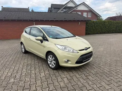 Gebraucht Ford Fiesta Ghia 60 PS (44 kW) 2009 Grün