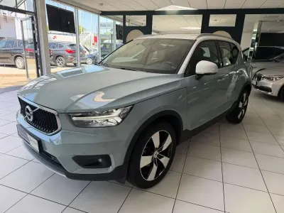 Gebraucht Volvo XC40 Momentum 150 PS (110 kW) 2018 Blau SUV