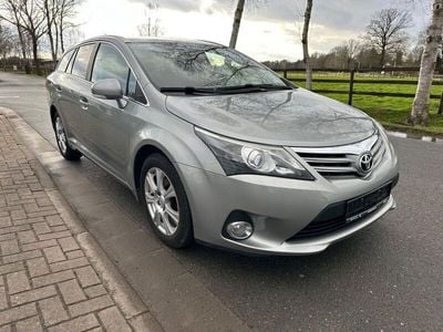 Gebraucht Toyota Avensis Edition 150 PS (110 kW) 2014 Silber Kombi