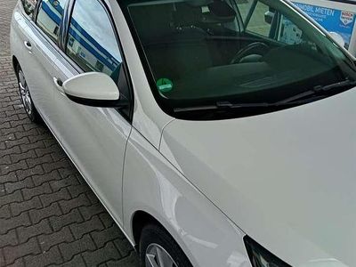 Gebraucht Peugeot 308 SW Active 131 PS (96 kW) 2015 Weiß Kombi