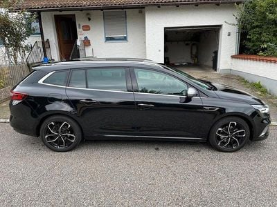 Second-hand Renault Mégane GrandTour GT-Line 132 CP (97 kW) 2017 Negru Break