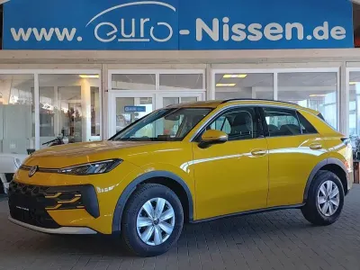 Nuova VW T-Roc Trendline 116 CV (85 kW) 2026 Giallo SUV