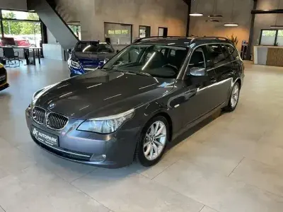Gebraucht BMW 530 Advantage 272 PS (200 kW) 2007 Grau Kombi