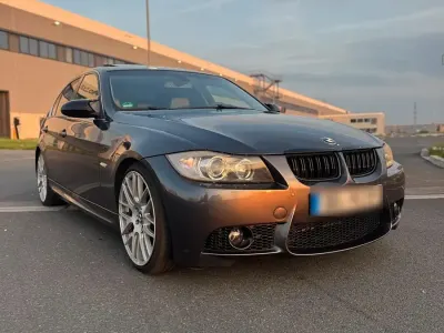 Gebraucht BMW 325 M Sport 218 PS (160 kW) 2005 Grau Limousine