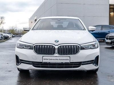 Gebraucht BMW 520 Sport Line 190 PS (139 kW) 2022 Weiß Limousine