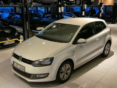 Gebraucht VW Polo Life 75 PS (55 kW) 2013 Weiß Kleinwagen