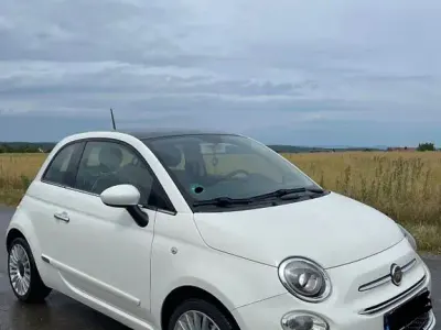 Gebraucht Fiat 500 Lounge 69 PS (50 kW) 2016 Weiß Kleinwagen