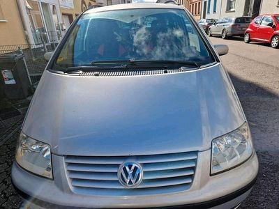 Gebraucht VW Sharan Family 115 PS (84 kW) 2002 Silber Van / Kleinbus