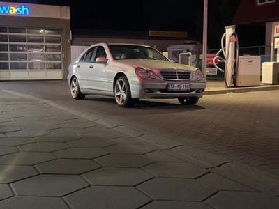 Gebraucht Mercedes C240 170 PS (125 kW) 2001 Silber Limousine