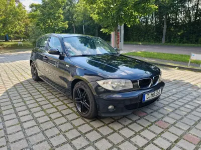 Gebraucht BMW 118 122 PS (89 kW) 2006 Schwarz Kleinwagen