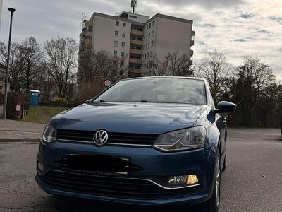 Gebraucht VW Polo LOUNGE 75 PS (55 kW) 2015 Blau Kleinwagen
