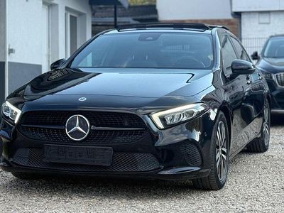 Gebraucht Mercedes A180 116 PS (85 kW) 2019 Schwarz Limousine