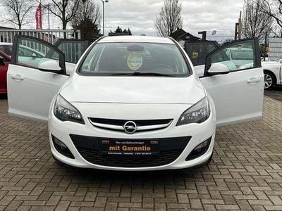 Weiß Gebraucht 2014 Opel Astra Kombi | 4.900 € (Guter Preis)