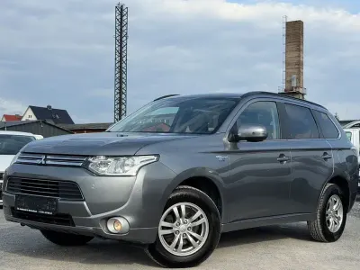 Gebraucht Mitsubishi Outlander P-HEV 203 PS (149 kW) 2014 Grau SUV