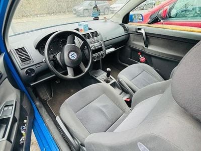 Gebraucht VW Polo 58 PS (42 kW) 2005 Blau Kleinwagen