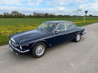 Jaguar XJ12