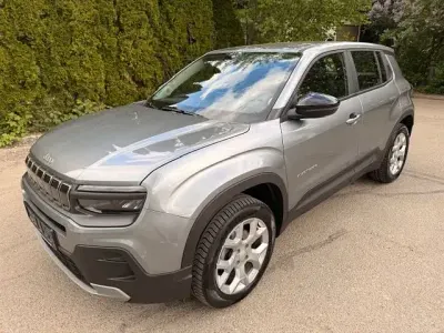 Usata Jeep Avenger Altitude 101 CV (74 kW) 2024 Grigio SUV